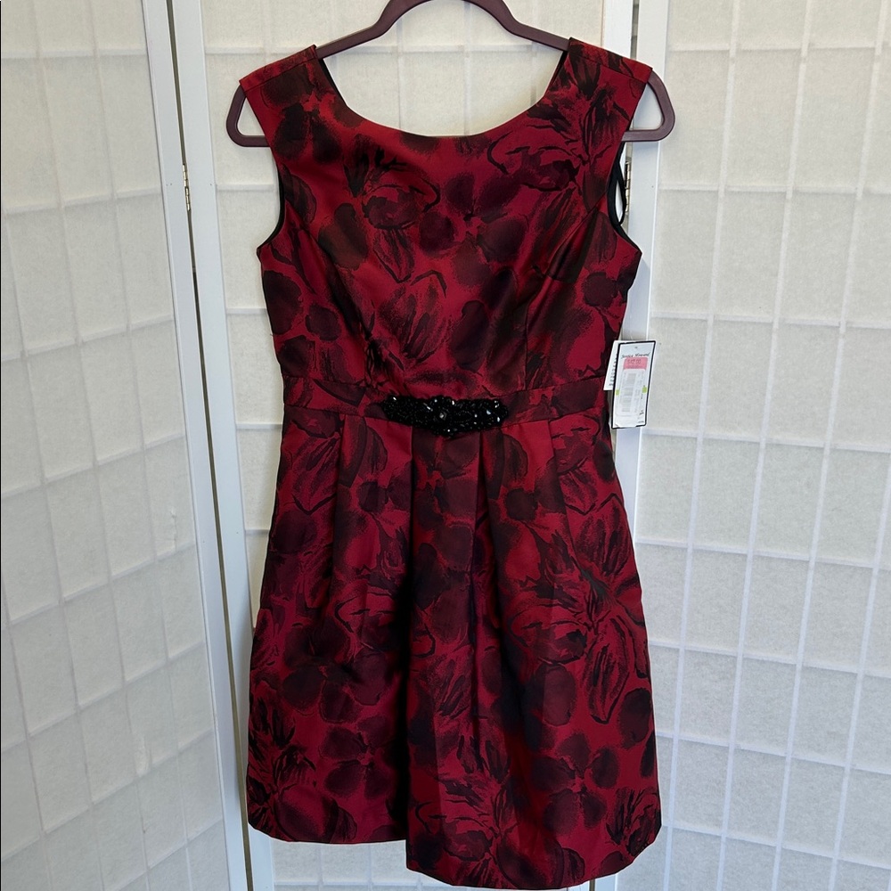 Jessica Howard Black and Red Floral Mini Dress